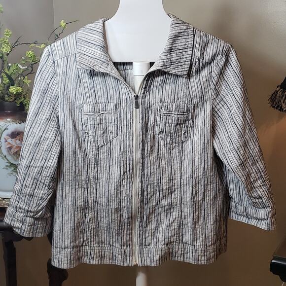 Christopher & Banks Women's 3/4 Sleeve Zippered Jacket Size XL - Picture 2 of 9